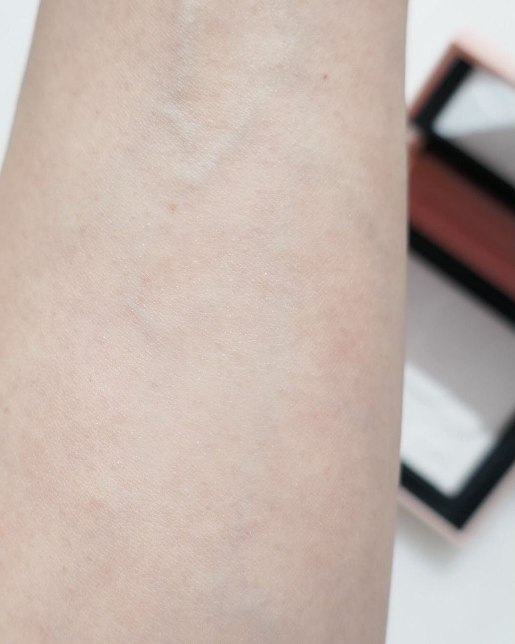 NARS Light Reflecting Setting Powder Pressed Summer 2026 - Swatches